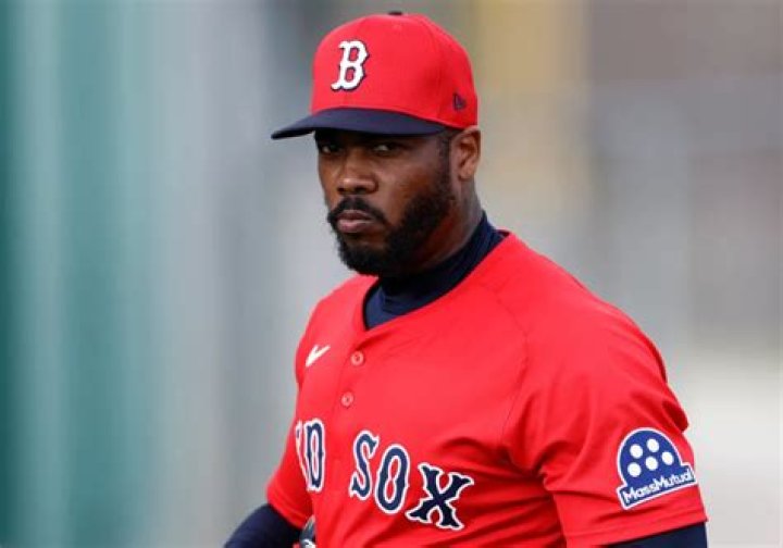 Albertín Aroldis Chapman de la Cruz Age, Wiki, Biography, Wife, Children, Salary, Net Worth, Parents