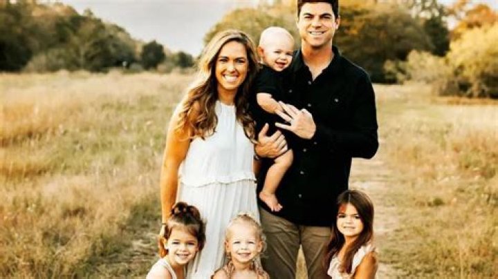 Brooks Raley Net Worth, Salary, Contract, Parents, High School, Daughters, Height