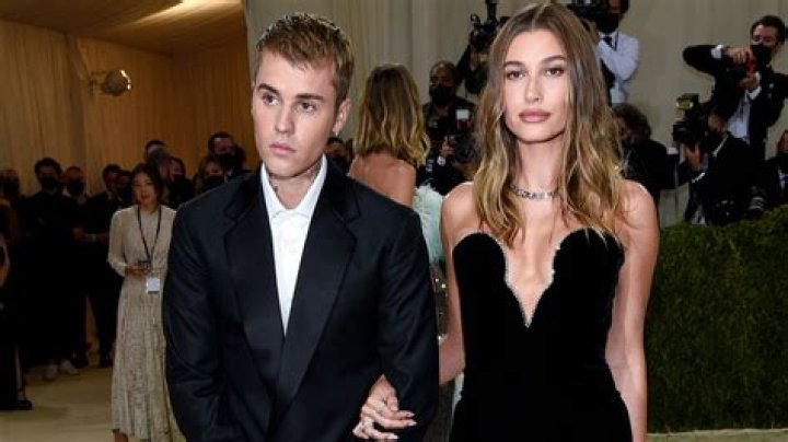 Hailey Baldwin Wife of Justin Bieber: Career, Parents & Net Worth