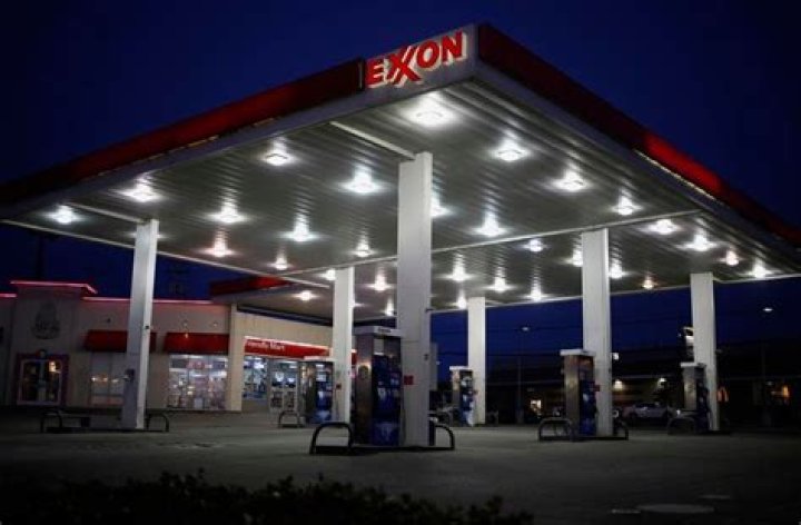 How Much is ExxonMobil Darren Woods Salary and Net Worth?