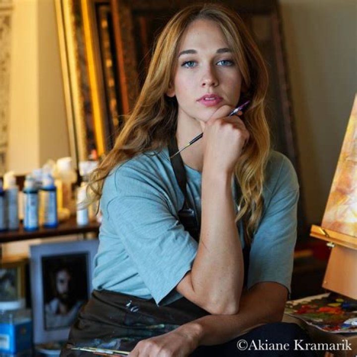 How Much Money Does Akiane Kramarik Make? Latest Akiane Kramarik Net Worth Income Salary