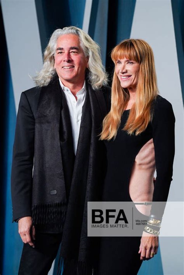 Kelly Lynch Husband: Who is Mitch Glazer?