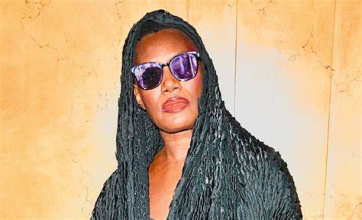 Lisa Lisay Jones Net Worth, Income, Salary, Earnings, Biography