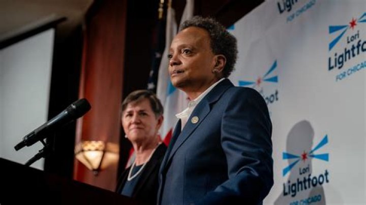 Lori Lightfoot Bio; Approval Rating, Before Mayor, Age, Height, Eyes, Young, Education, Twitter