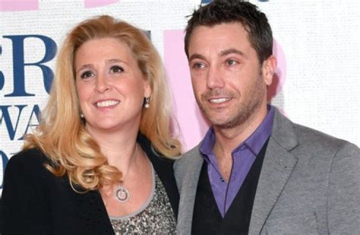 Marie Azcona (Tim Finn Wife) Wiki, Bio, Age, Height, Weight, Husband, Net Worth, Facts