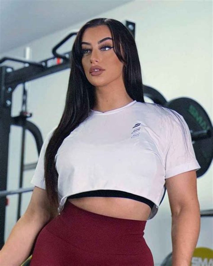 Renee Michelle Bio–Wiki, Age, Family, WWE, Husband and Net Worth.
