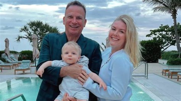 Tonya Flynt-Vega Larry Flynt Biography , Daughter Age, Wikipedia, Husband Net Worth