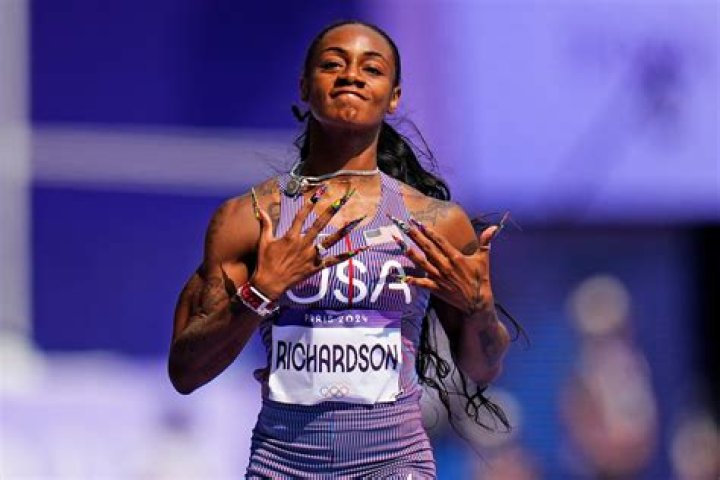 Who was Sha Carri Richardson in a relationship with? What gender is Shakira Richardson?