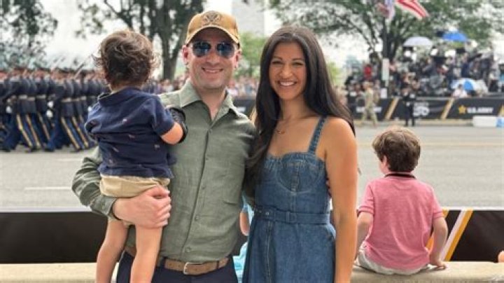 You: Dylan Arnold Ethnicity and Parents – Net Worth and Dating Life